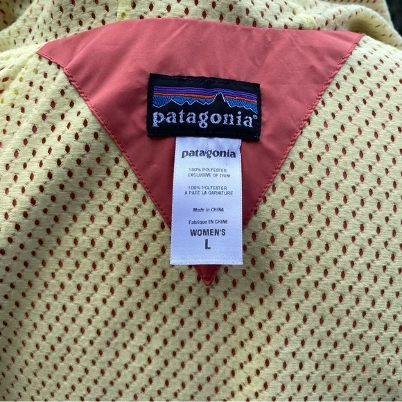 PATAGONIA JACKET COAT HOODIE ZIP FRONT POCKETS WINDBREAKER SALMON PEACH SIZE L - Picture 11 of 13